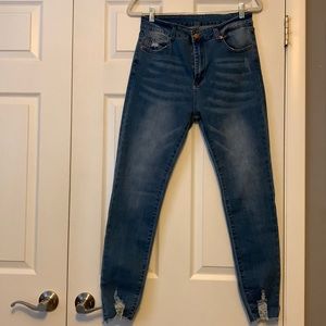 High Stretch Raw Hem Ripped Skinny Jeans